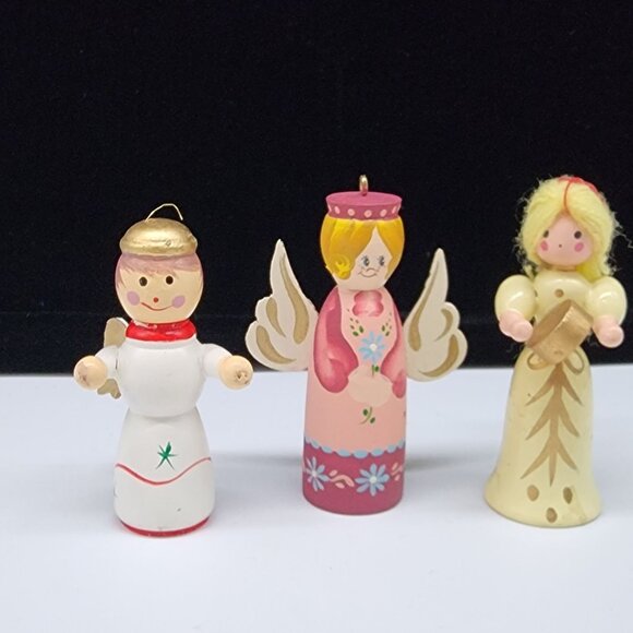 Vintage Wooden Angel Ornaments Christmas Figures Hand Painted 3.5" - Picture 1 of 7